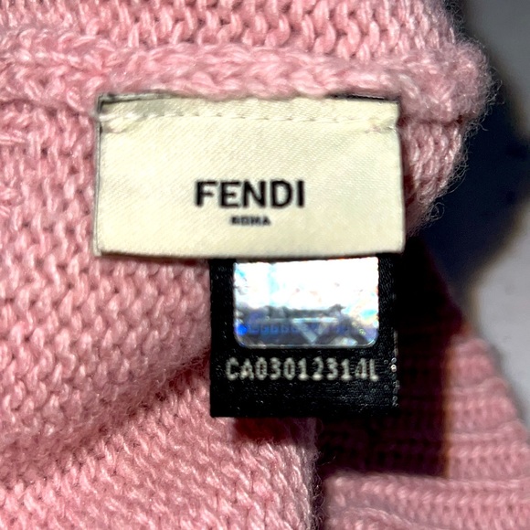 FENDI PINK BEANIE HAT - Picture 6 of 7